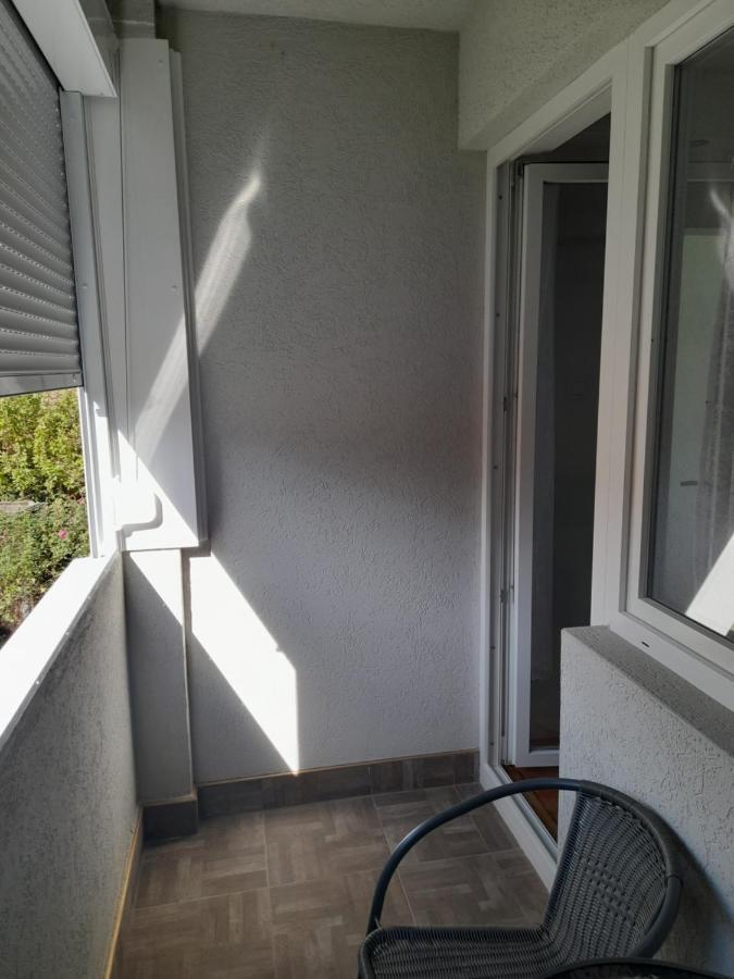 Holiday Apartaments 2 Nis Exterior photo
